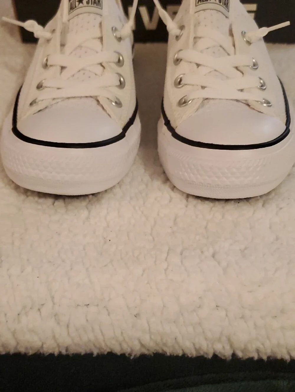 Converse classic low
